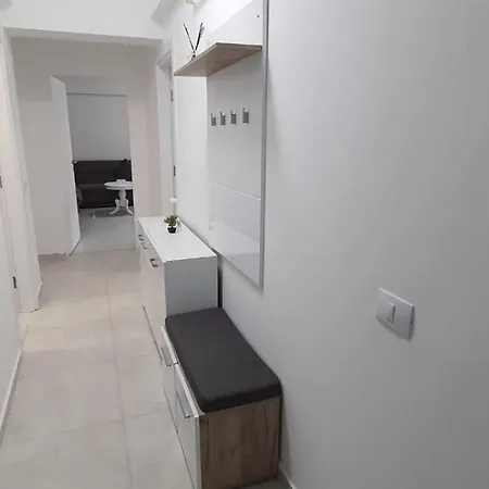 Apartment Solid Lake Boutique 11 *