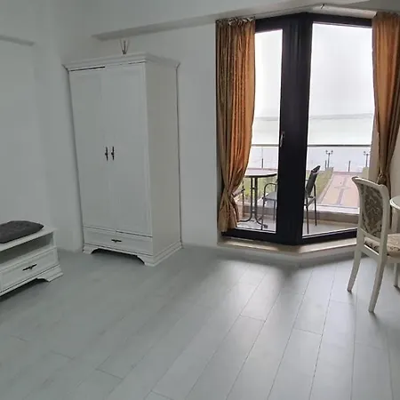 Solid Lake Boutique 11 Mamaia