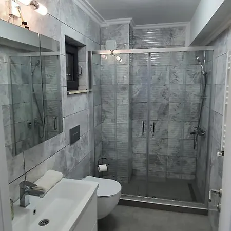 Apartment Solid Lake Boutique 11 *